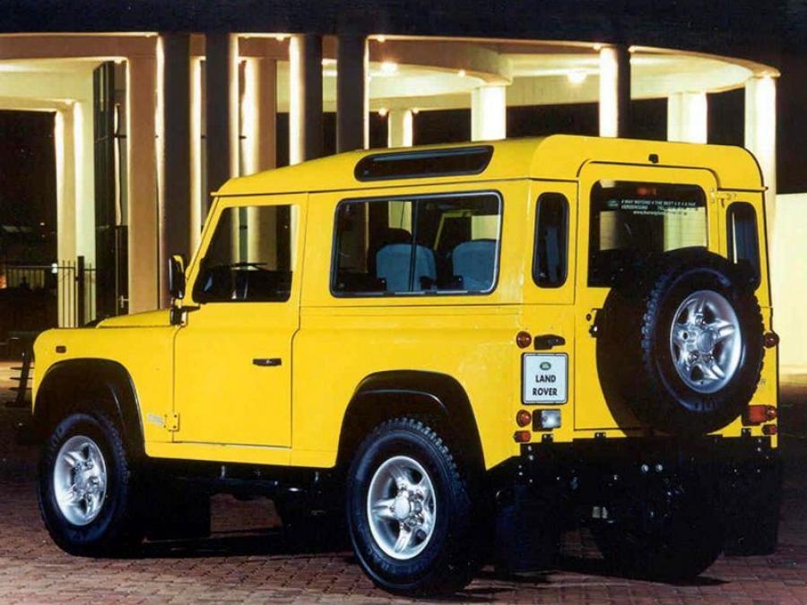  Land Rover Defender 90 Station Wagon 1990 года  (ZA) (фото 2 из 2)